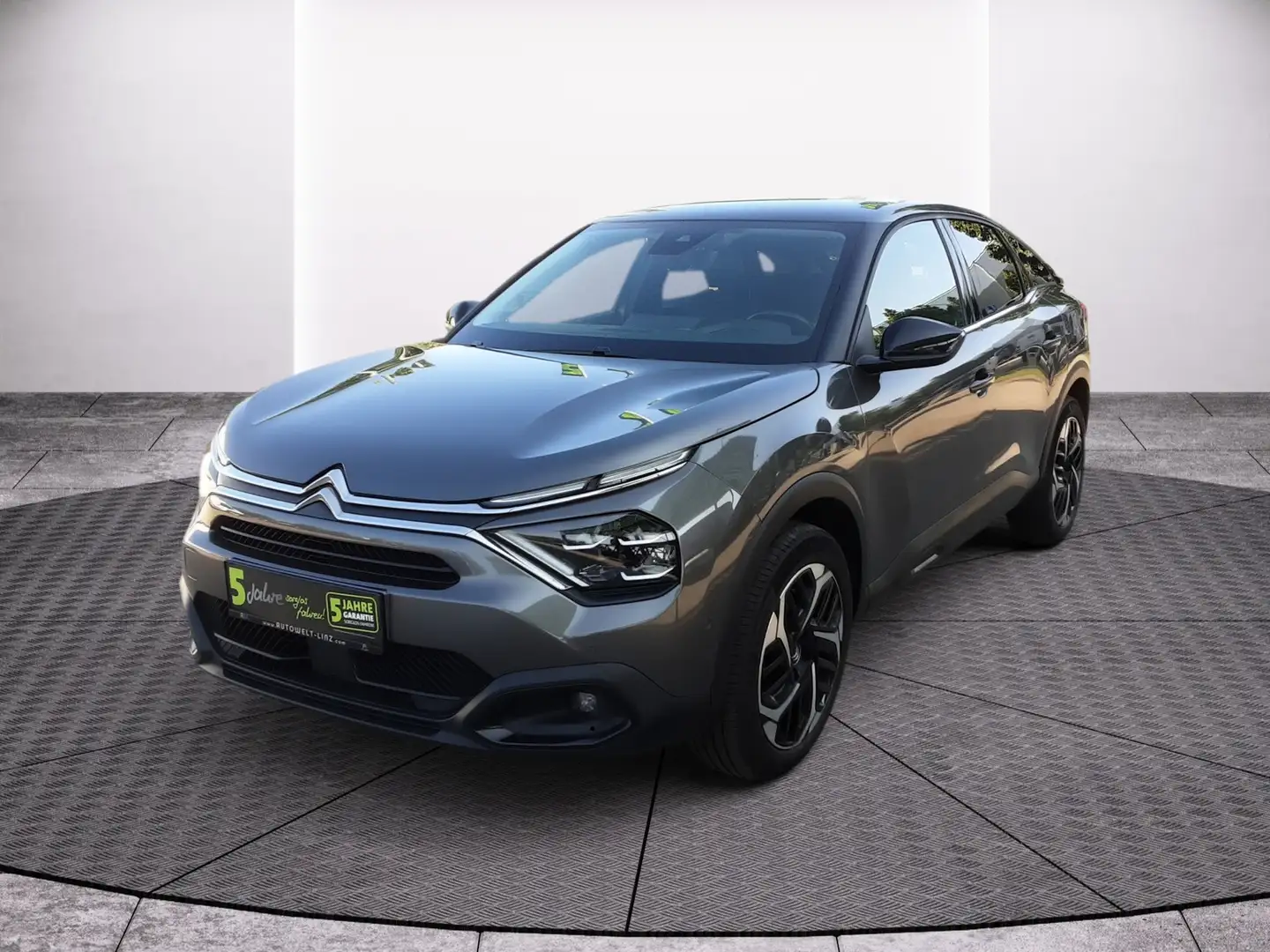 Citroen C4 BlueHDI 130 EAT8 Shine Edit Grau - 2