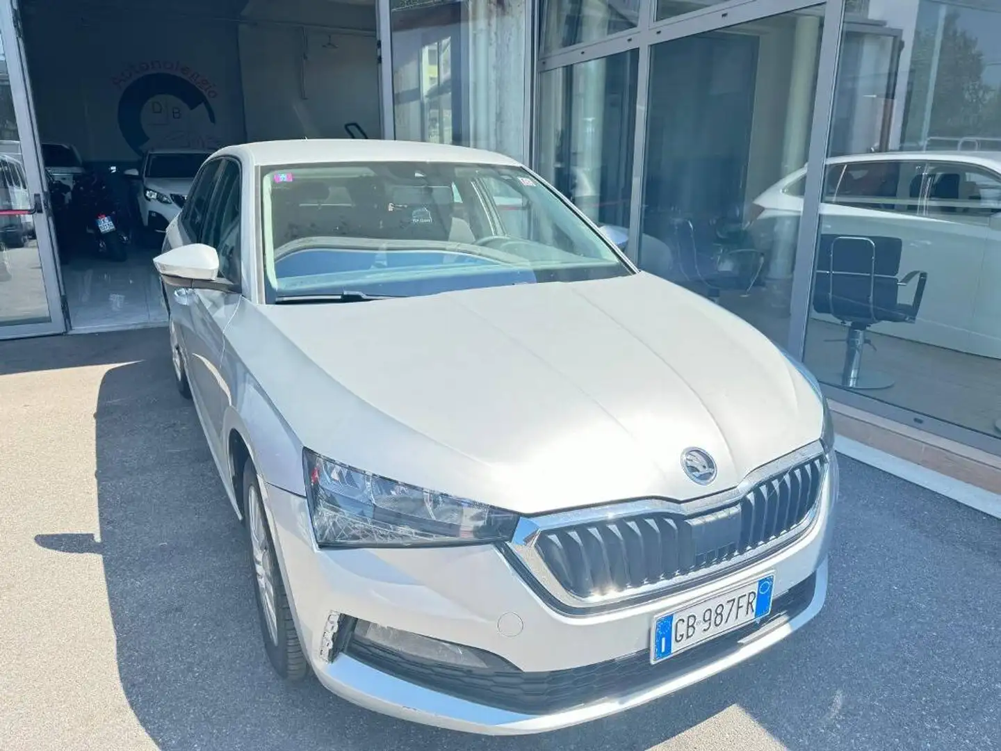 Skoda Scala 1.0 tsi Ambition 95cv Grigio - 1
