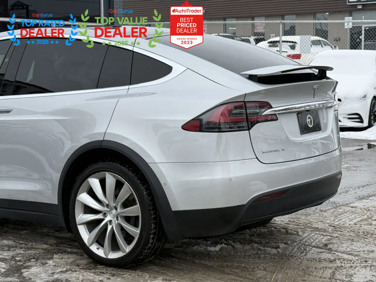 Tesla Model X photo Tesla Model X