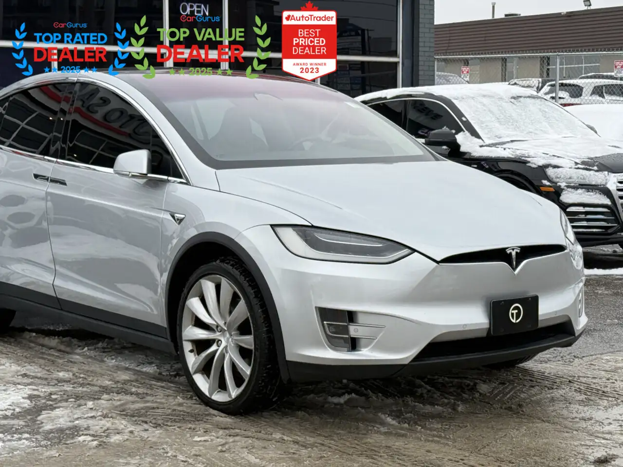 Tesla Model X photo Tesla Model X