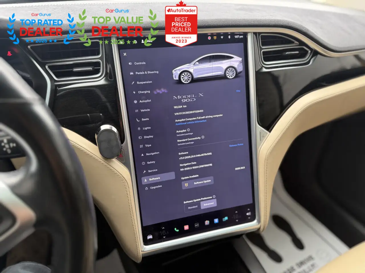 Tesla Model X photo Tesla Model X