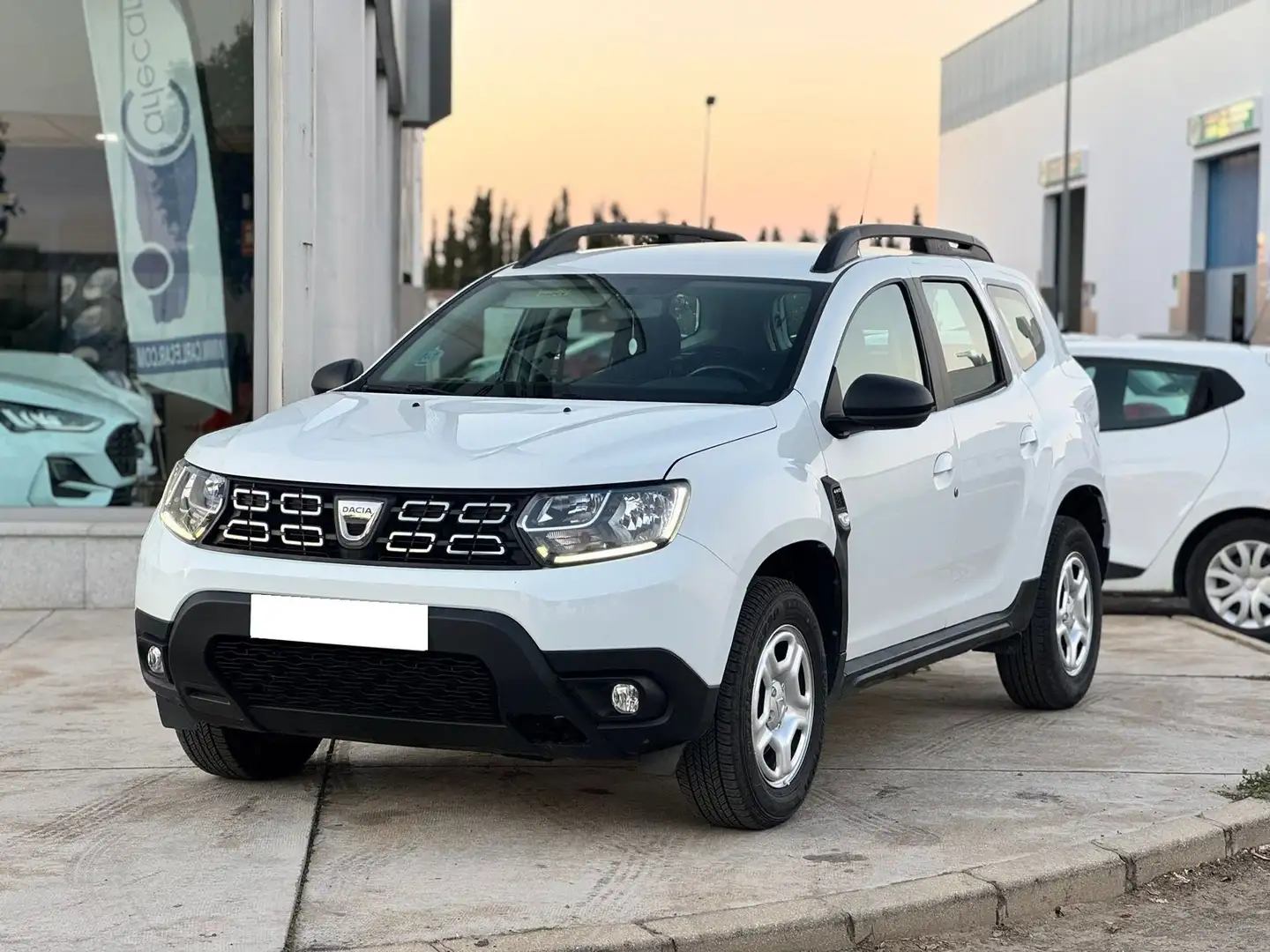 Dacia Duster 1.5 Blue dCi Comfort 4x4 85kW Wit - 1