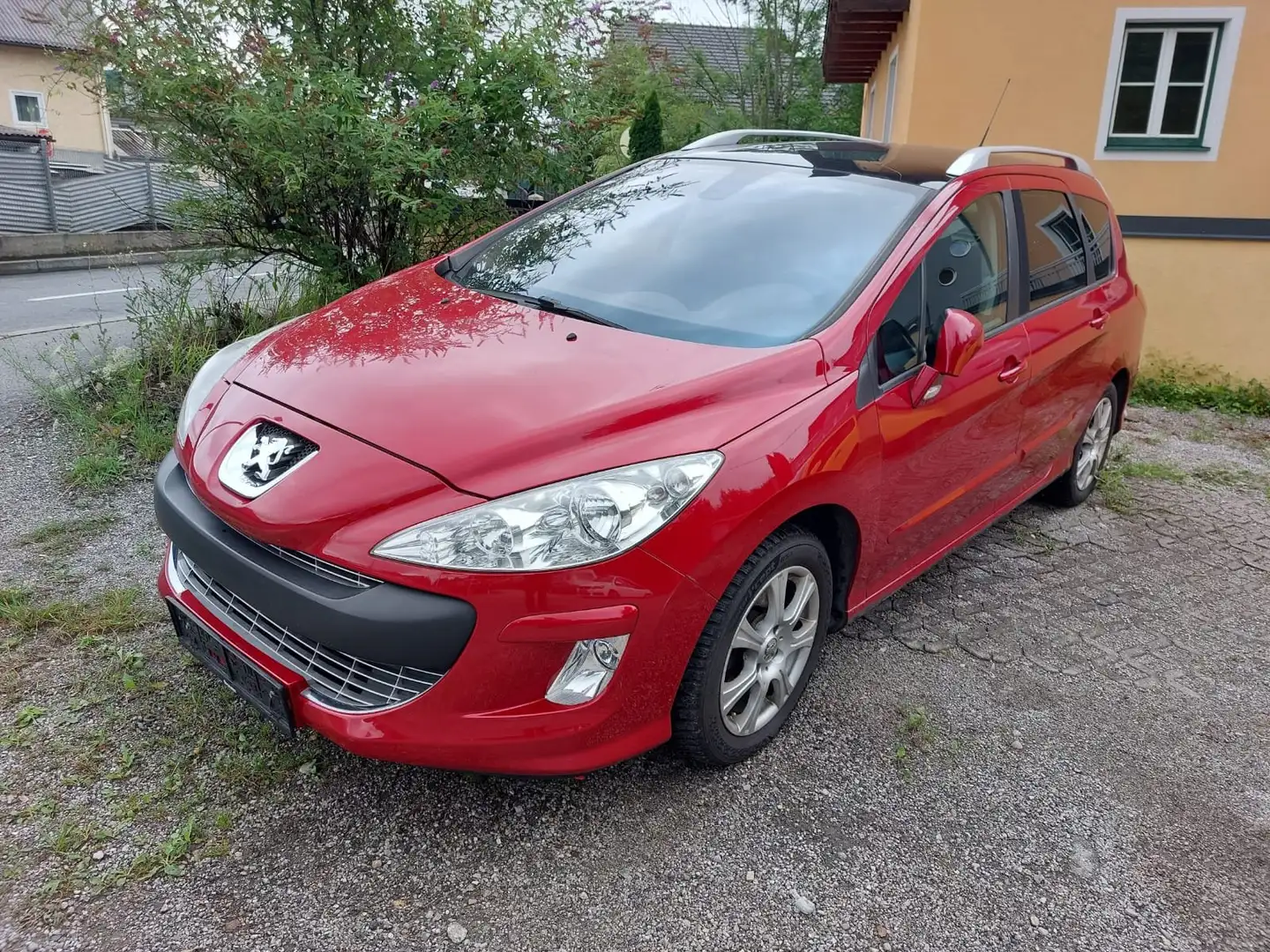 Peugeot 308 Rot - 1