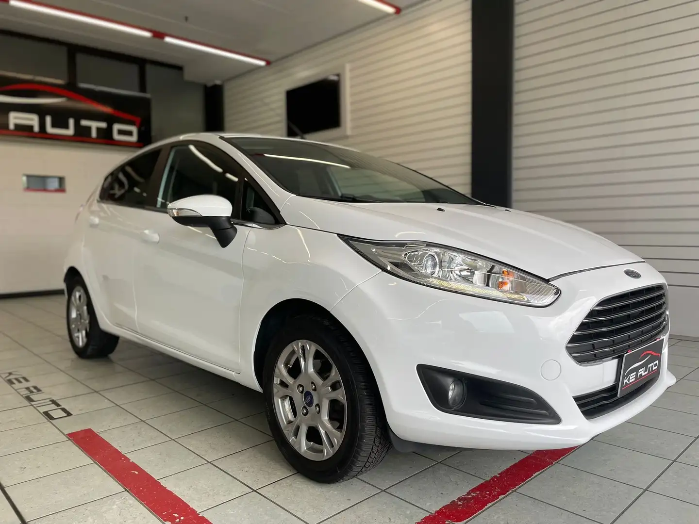 Ford Fiesta Fiesta 5p 1.0 Titanium 80cv E6 Bianco - 2