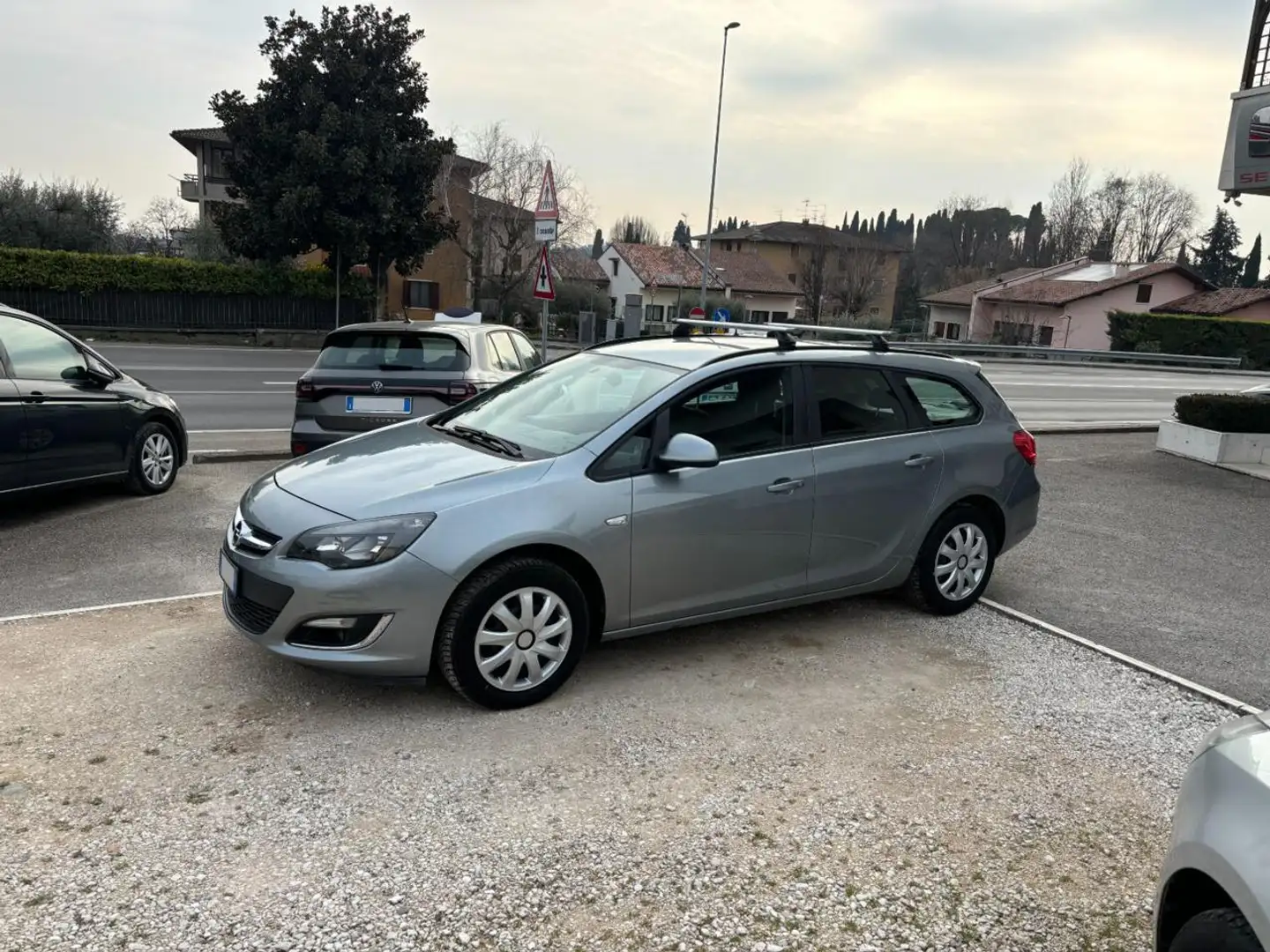 Opel Astra 1.7 CDTI 110CV Sports Tourer Elective Grigio - 1