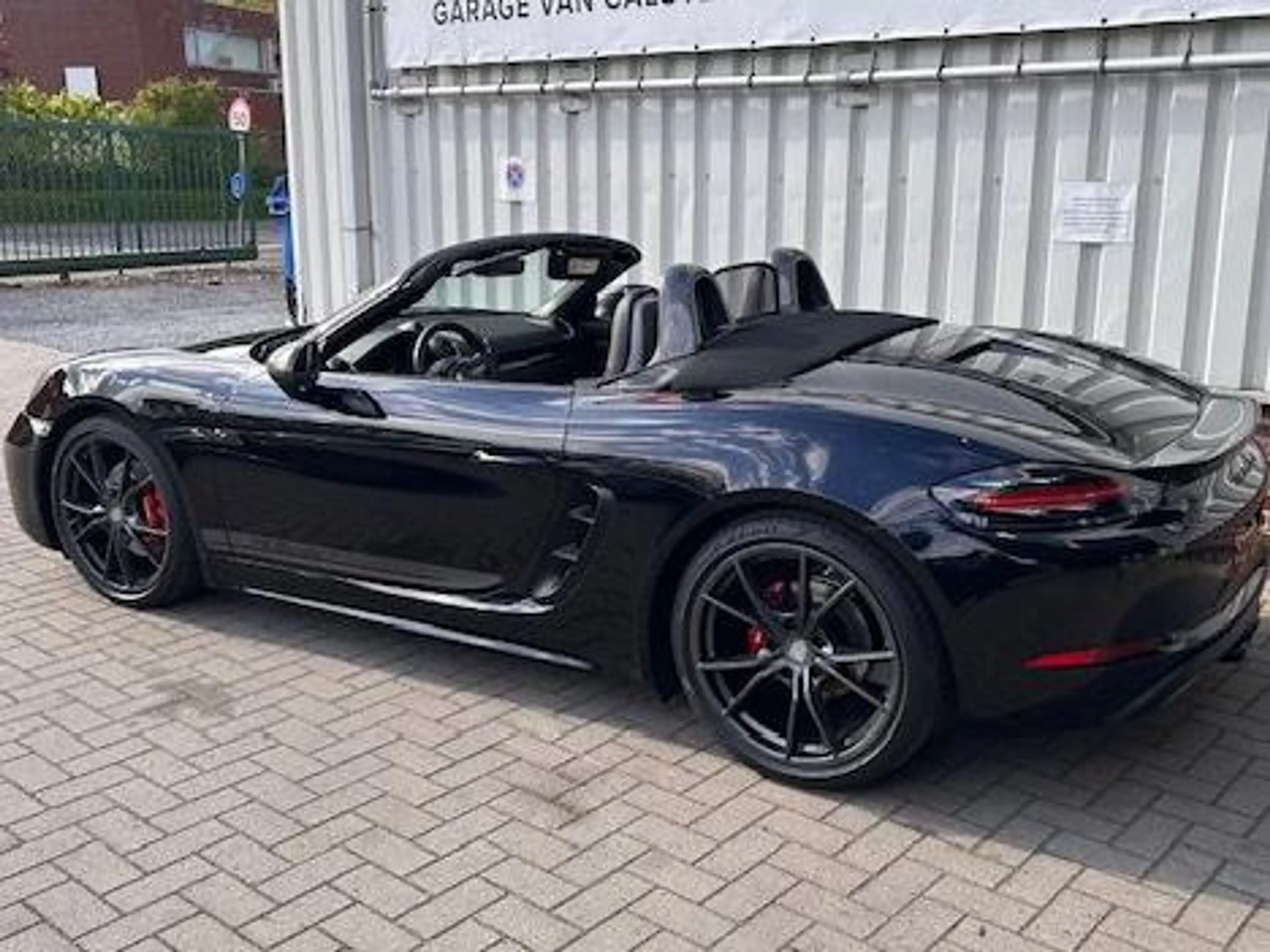 Porsche 718 Boxster T 2.0 Turbo PDK — photo 4
