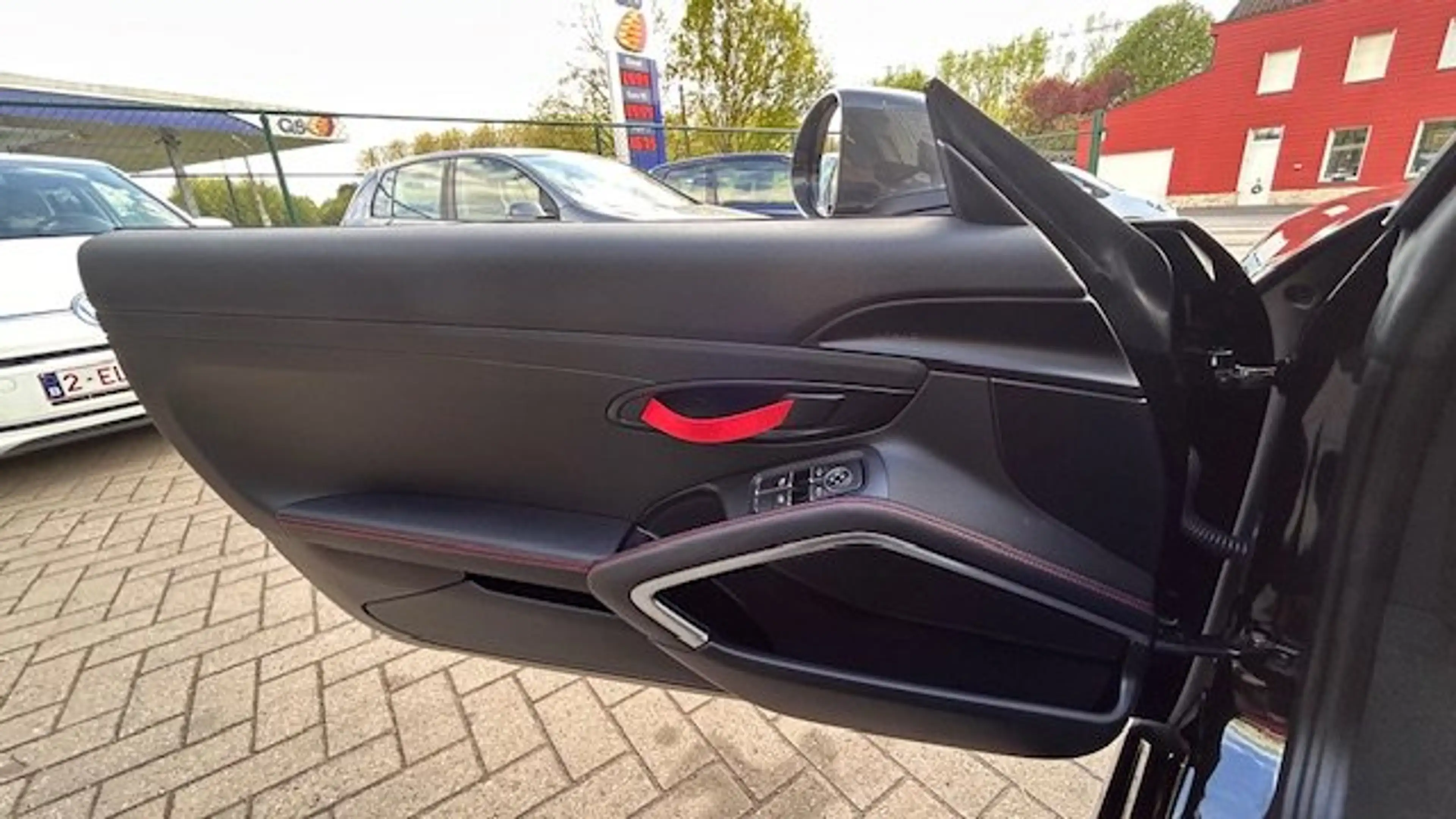 Porsche 718 Boxster T 2.0 Turbo PDK — photo 12
