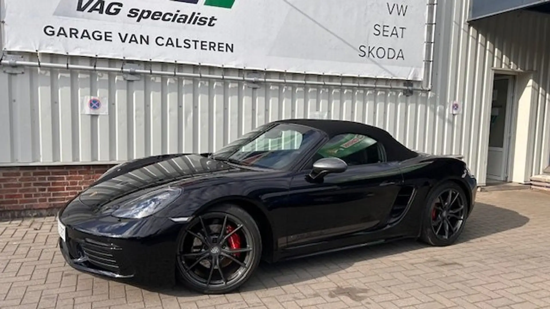 Porsche 718 Boxster T 2.0 Turbo PDK Noir - 1