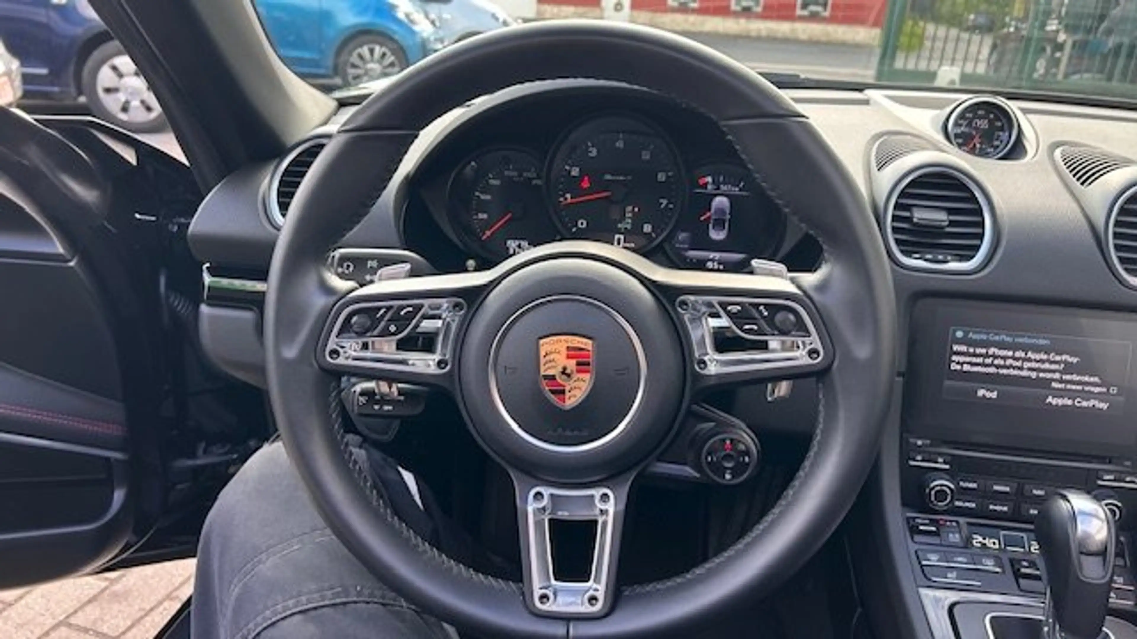 Porsche 718 Boxster T 2.0 Turbo PDK — photo 15