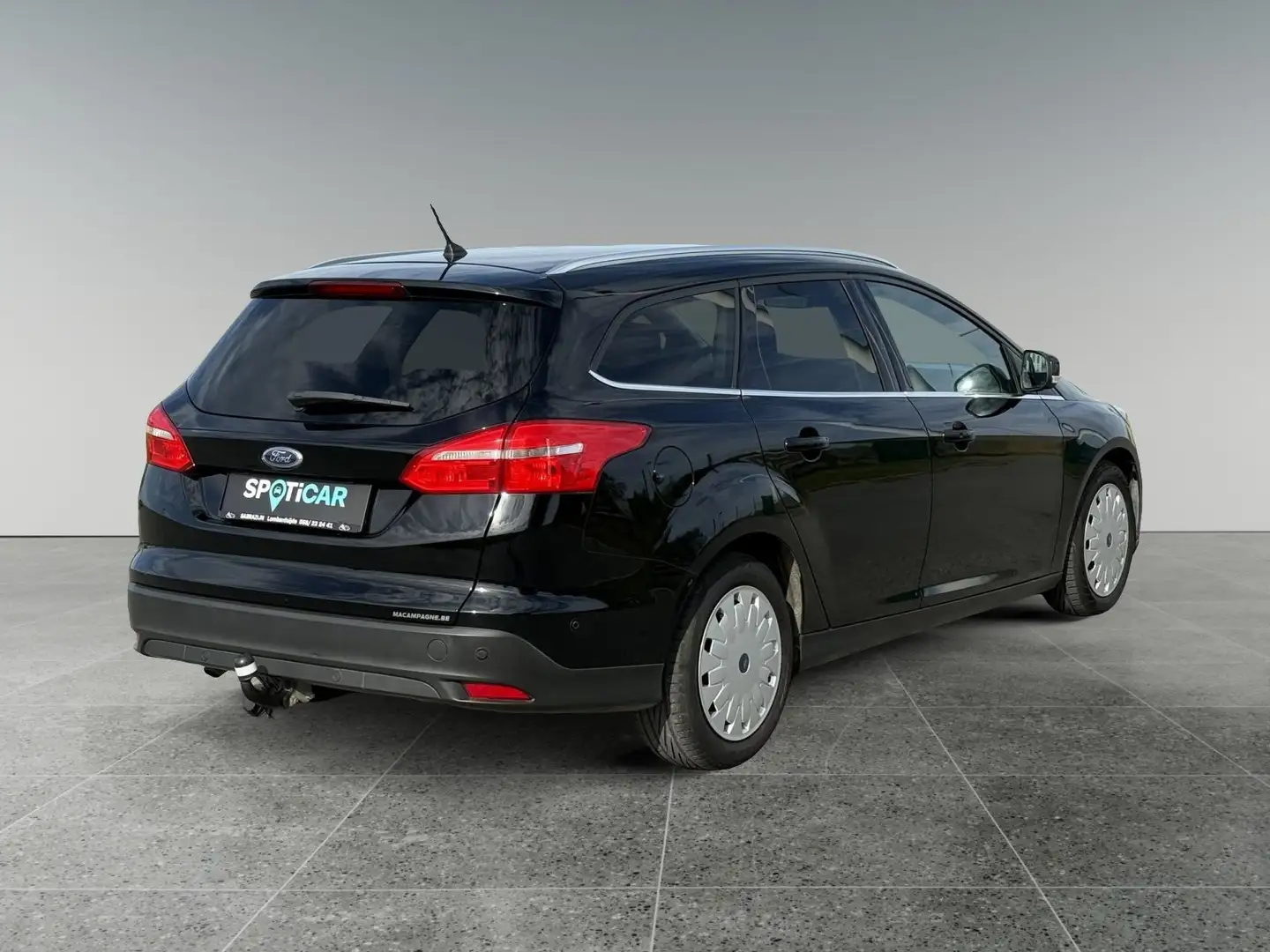Ford Focus TDCi Titanium  Navi,Trekhaak,Cruise controle,Dode Zwart - 2