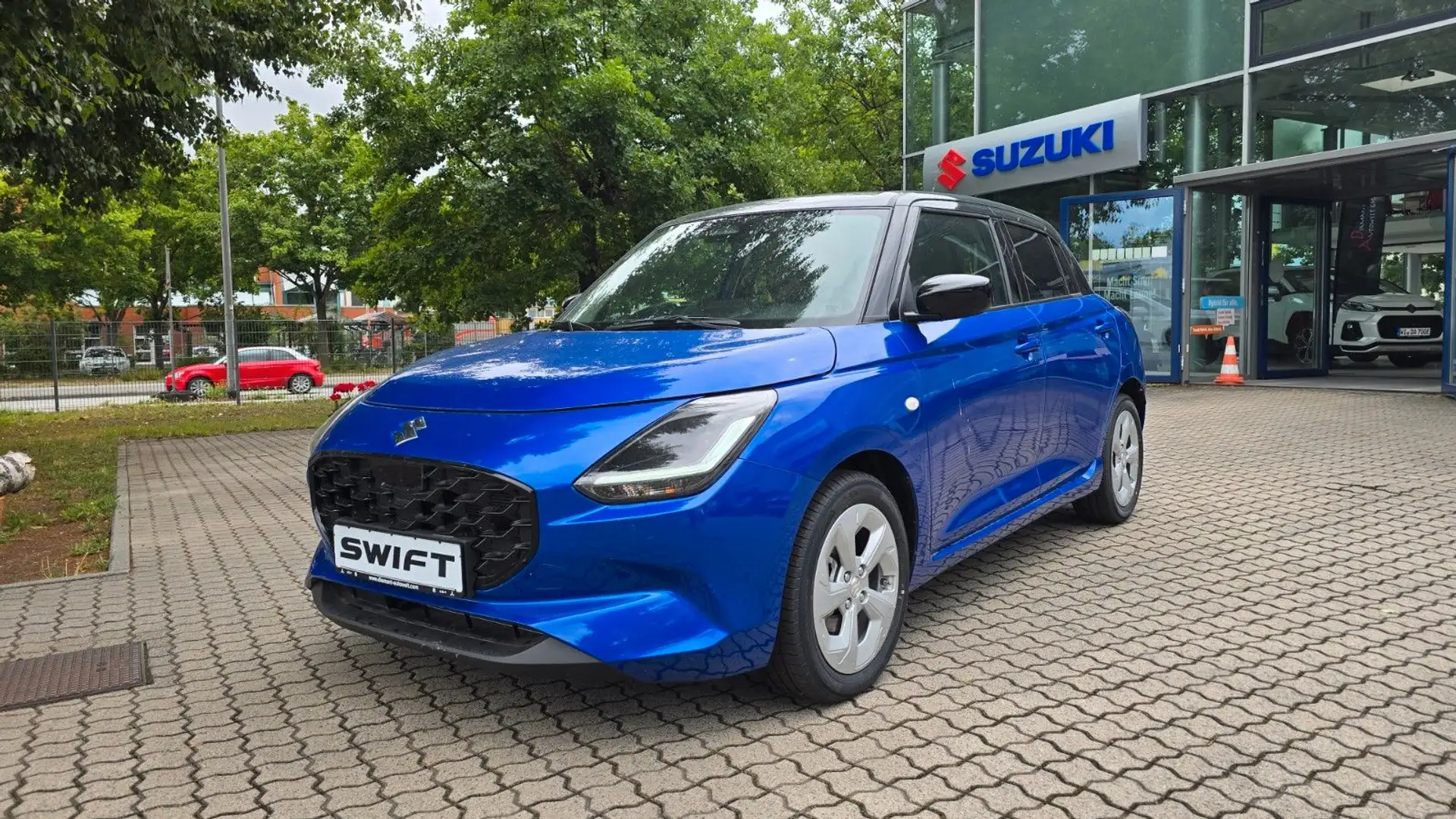 Suzuki Swift 1.2 Comfort Hybrid MT Bleu - 1