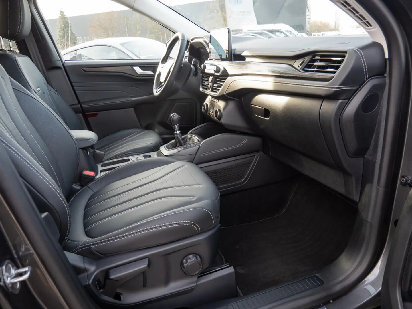 Ford Kuga Vignale 1,5l EcoBoost Panoramadach NAVI ACC LED Ka Grau - 2