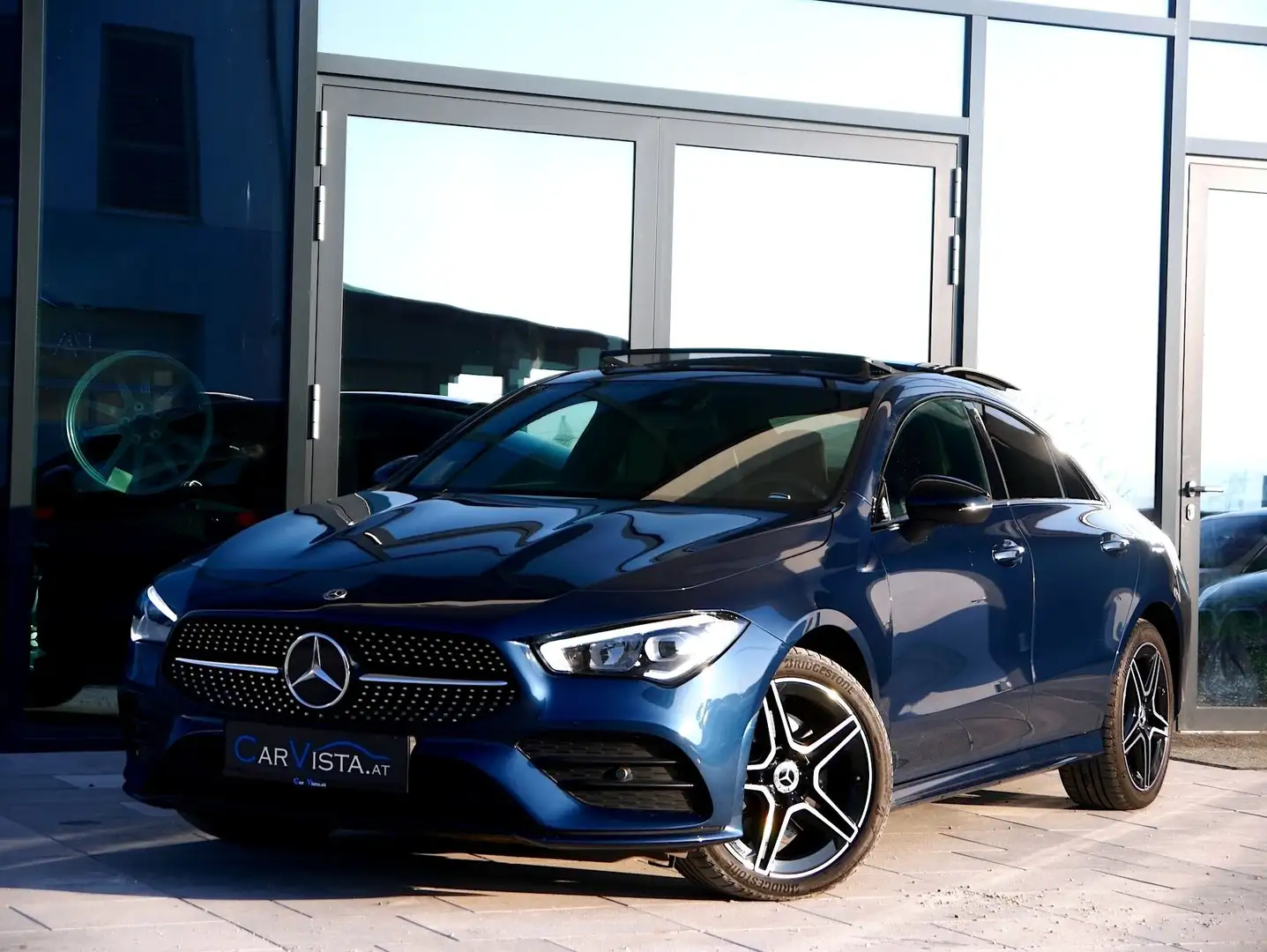Mercedes-Benz CLA 250 e PHEV Aut. *Panorama - Night Paket* Bleu - 2