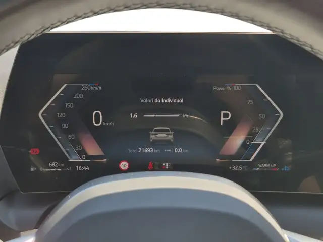 BMW 1 Series view 14