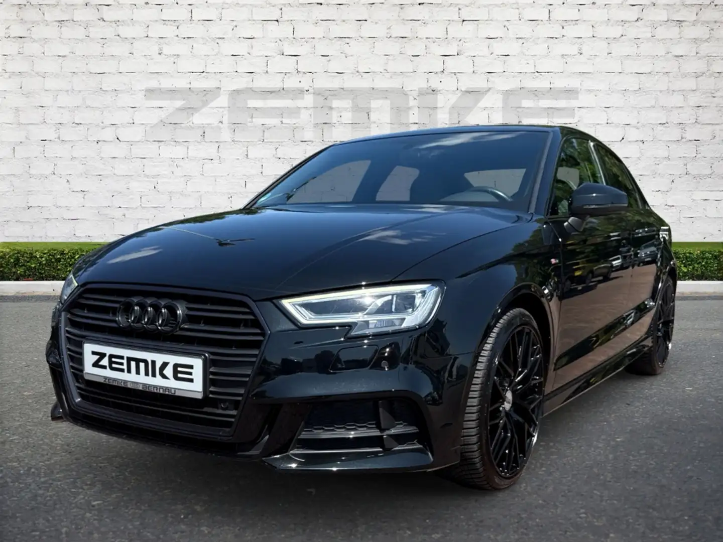 Audi A3 Limousine 40 TDI quattro sport S line Sportpaket L Black - 1