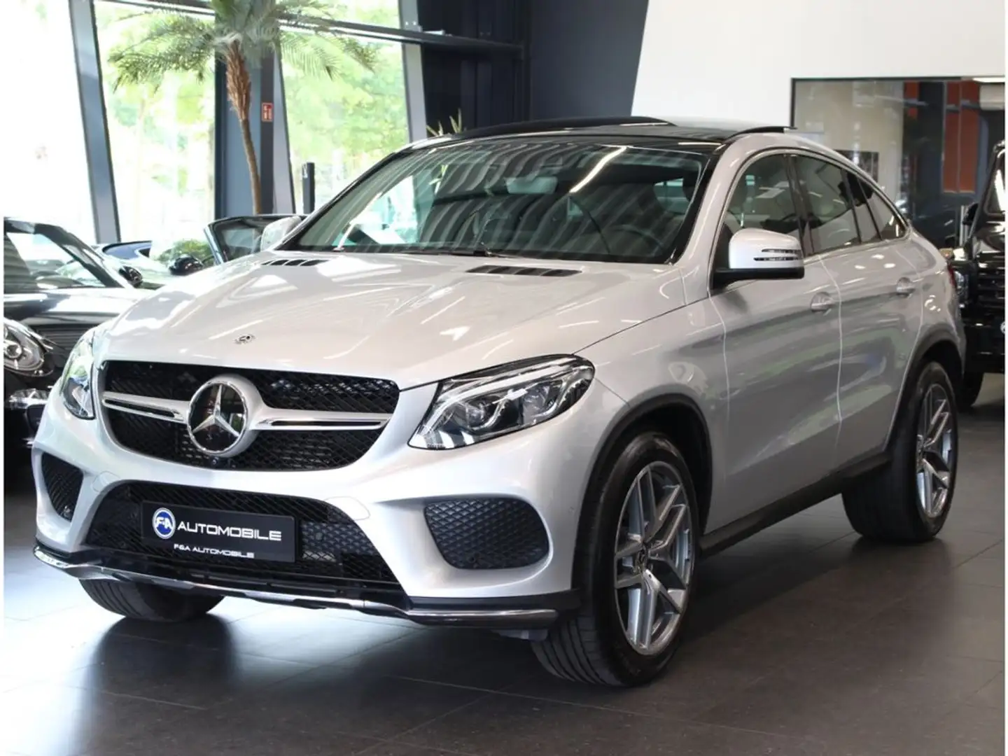 Mercedes-Benz GLE 350 d Coupe 4Matic AMG-Line*AHK*Distronic Silber - 1