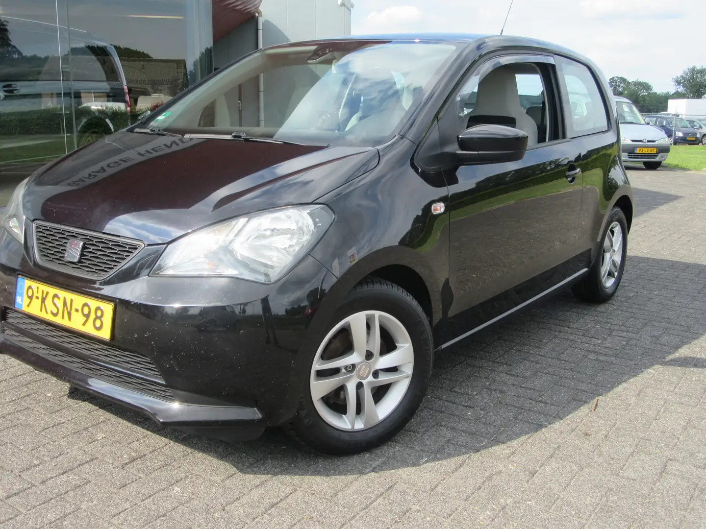 SEAT Mii 1.0 Style Chic (occasion) Noir - 1
