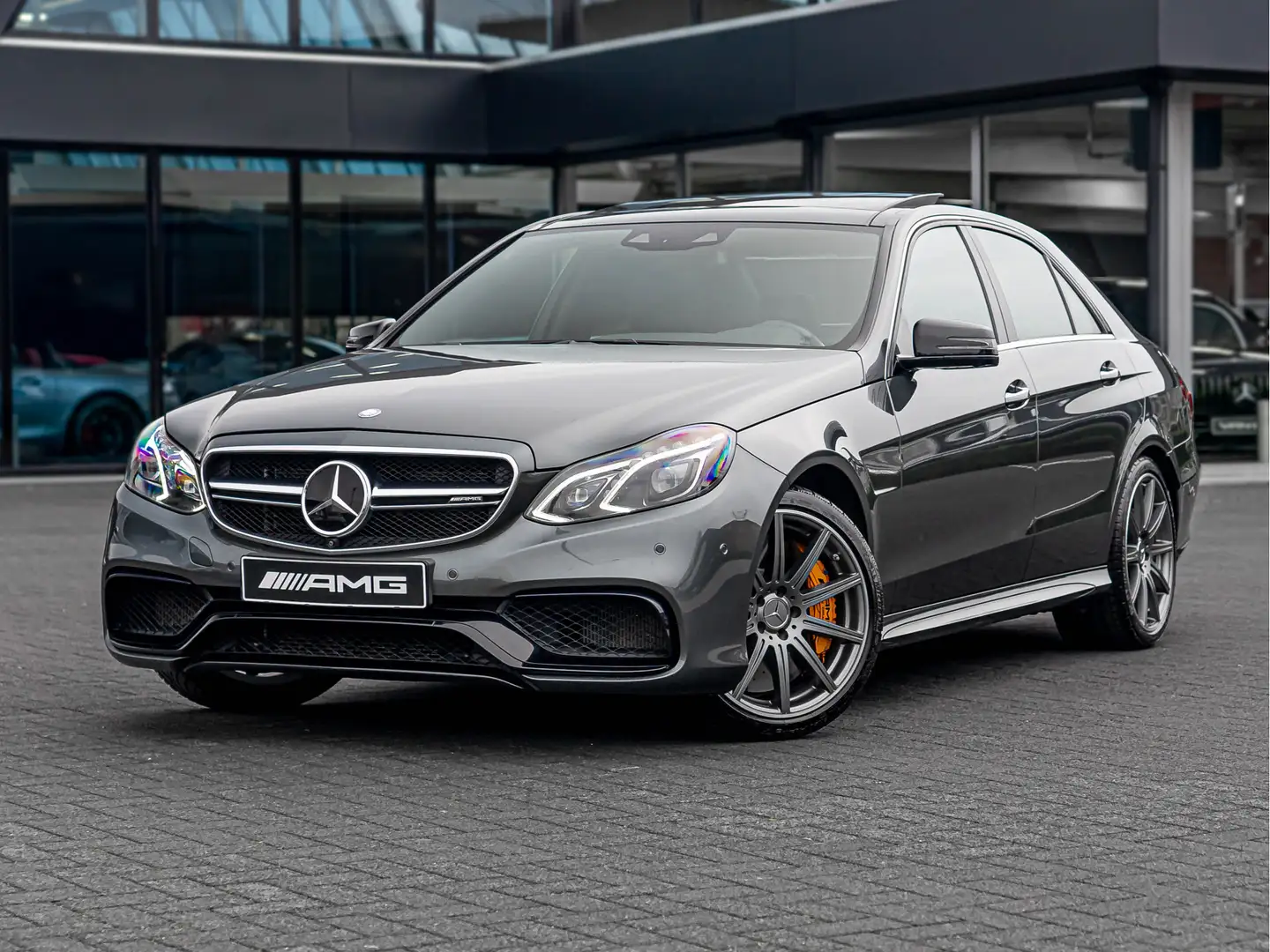 Mercedes-Benz E 63 AMG S 4MATIC | Keramisch | BRABUS Uitlaat | Topstaat Grün - 1