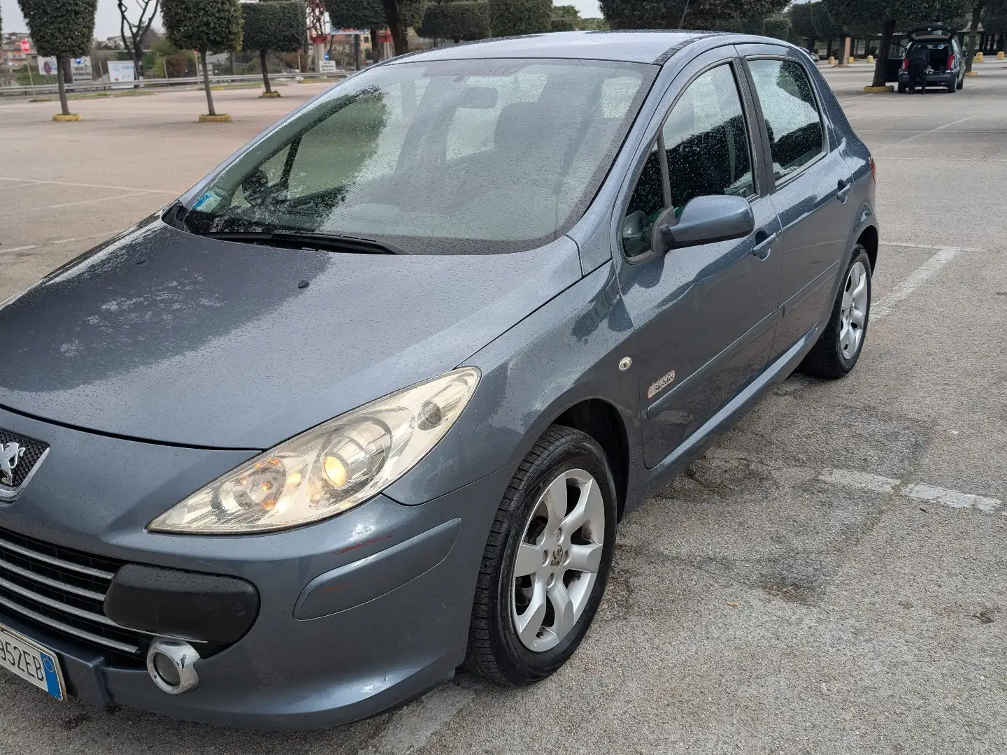 Peugeot 307 5p 1.6 hdi 16v Australian - 1