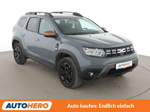 Dacia Duster view 8