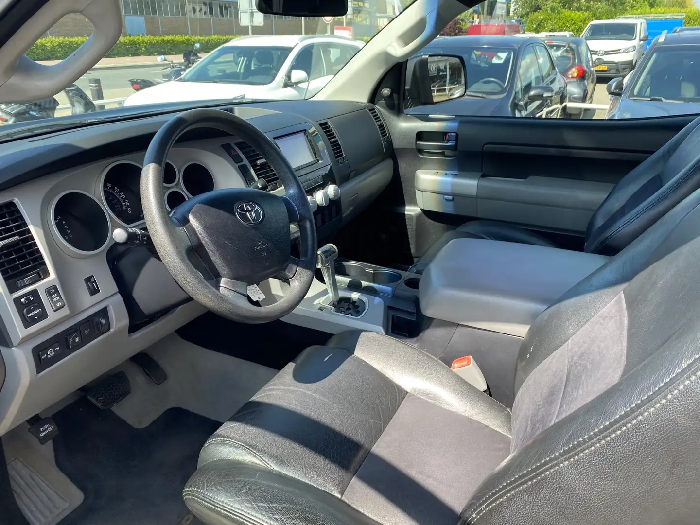 Toyota Tundra 5.7 V8 SLECHTS 87.986 Miles, Historie compleet!, V - 2