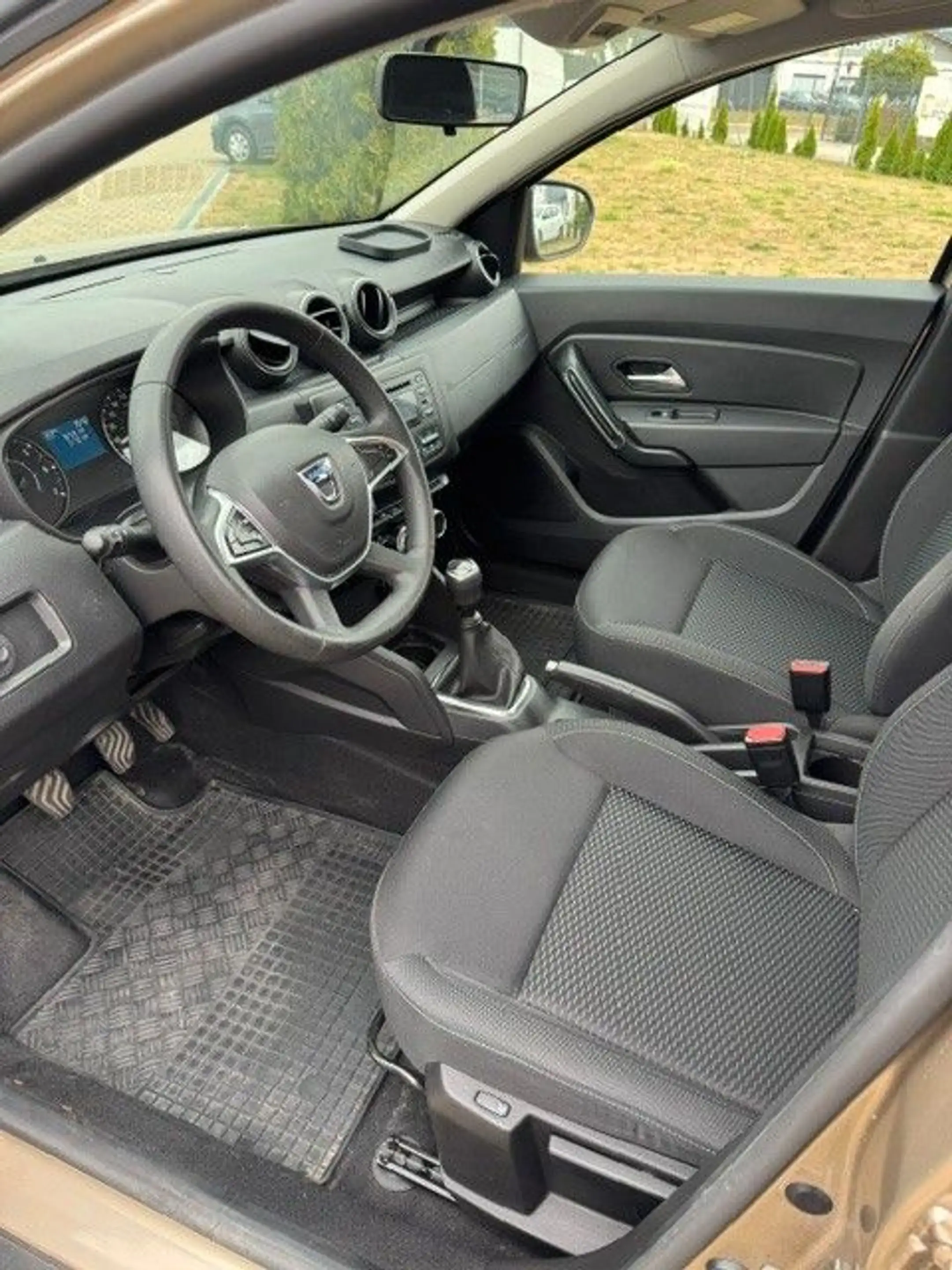 Dacia Duster II 1.4 "Comfort" HS SHZ Klima Garantie — photo 9
