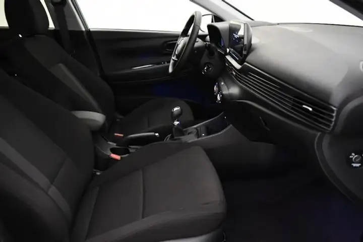 Hyundai i20 5P TGDI 1.0 KLASS 2025, foto 5