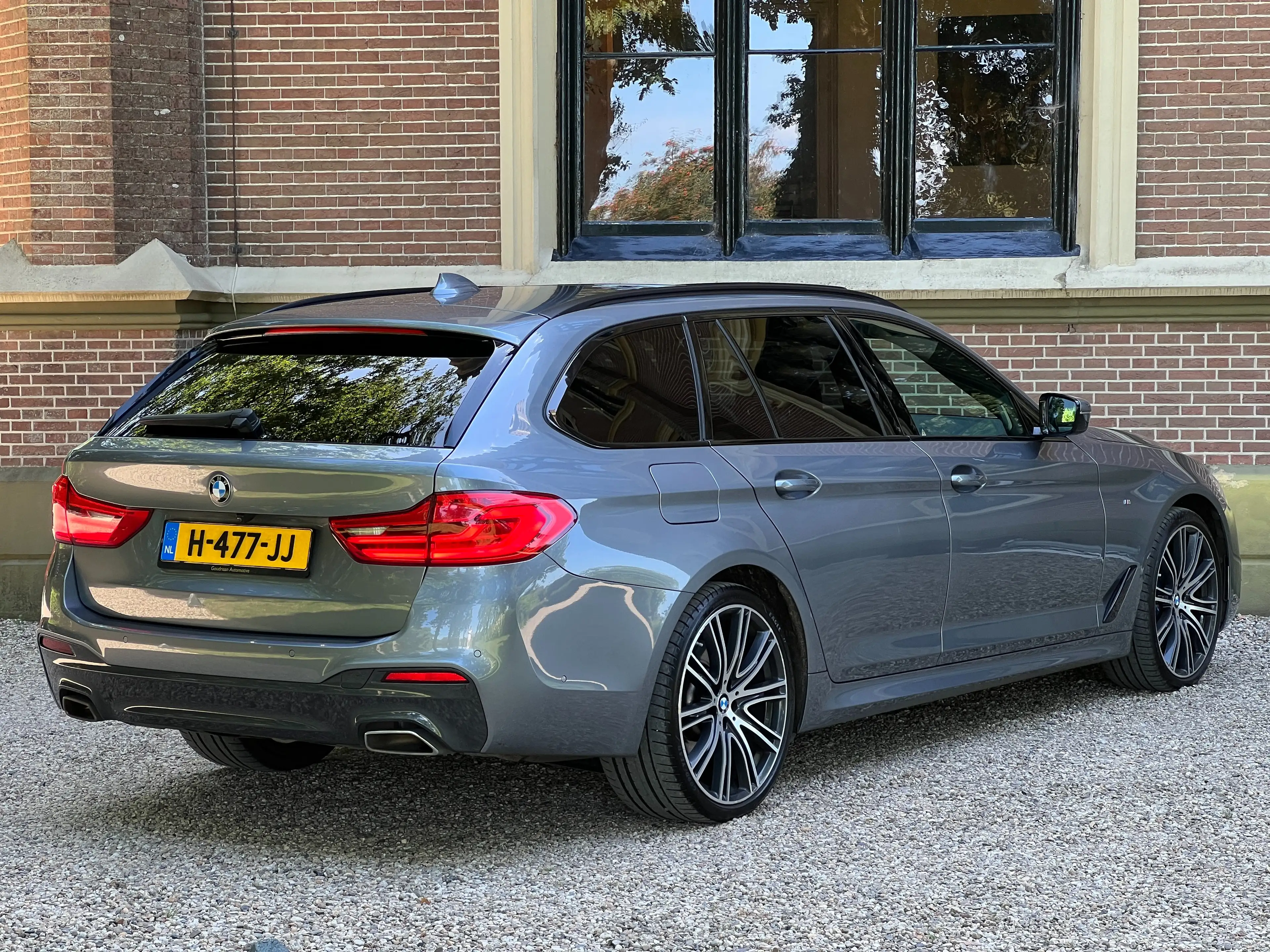 BMW 540 i Touring xDrive M-Sport | ACC | Pano | Trekhaak — photo 6