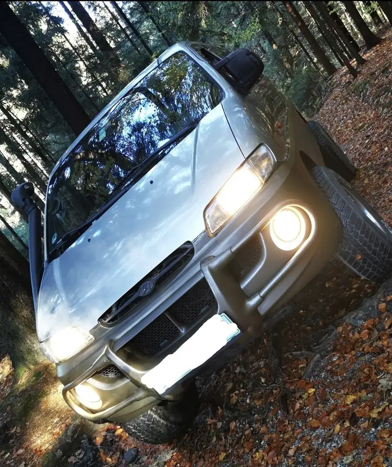 Hyundai H-1 Starex 2.5 TD 4WD SHORT 7 DELICA, foto 2