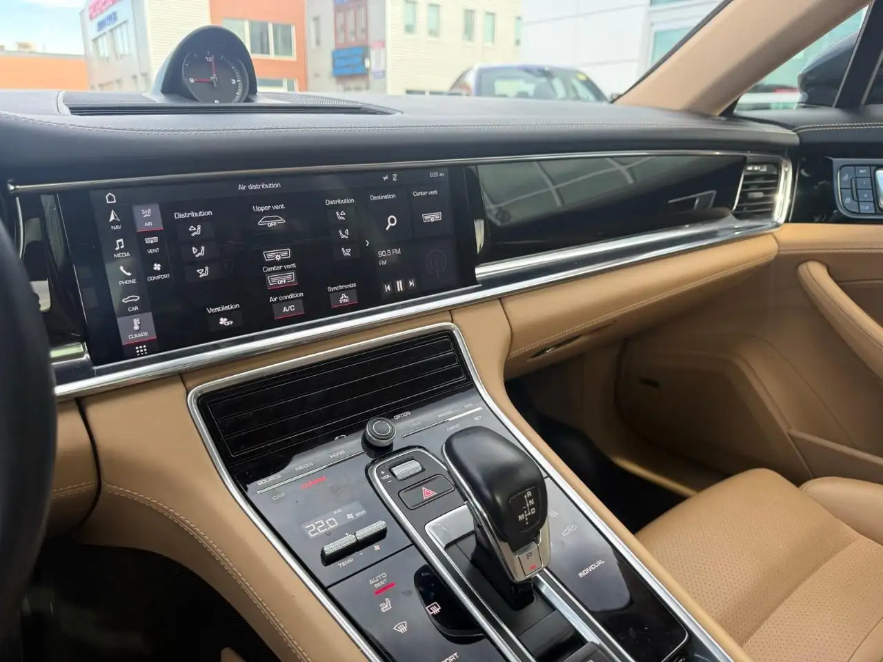 Porsche Panamera снимка Porsche Panamera