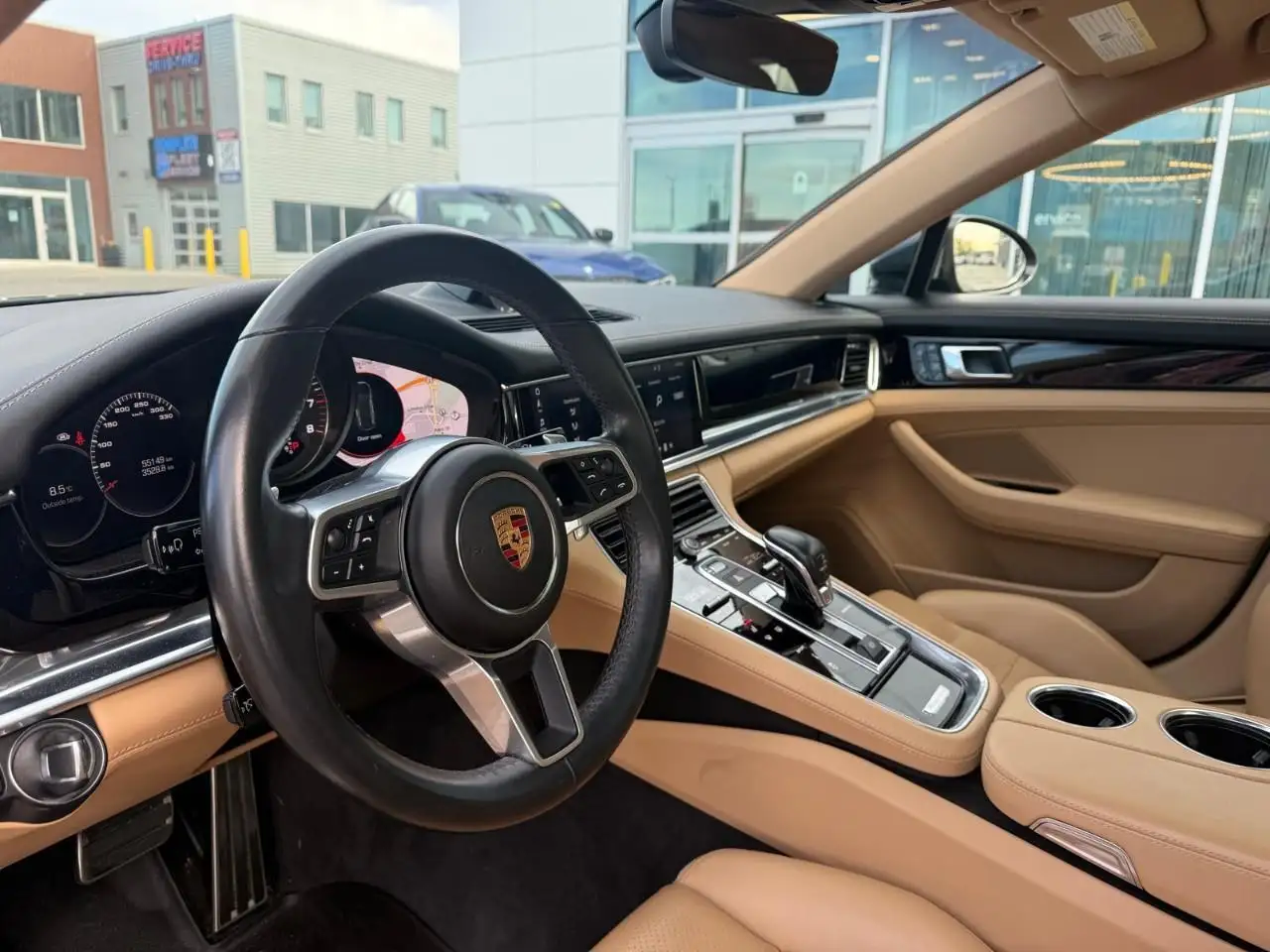 Porsche Panamera снимка Porsche Panamera