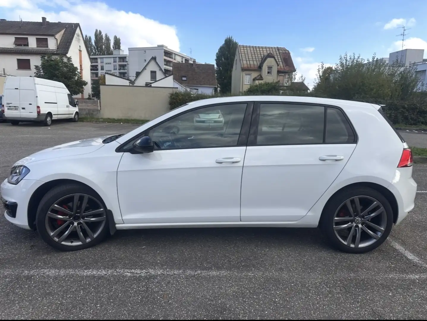 Volkswagen Golf 1.4 TSI BlueMotion Technology Comfortline - 2