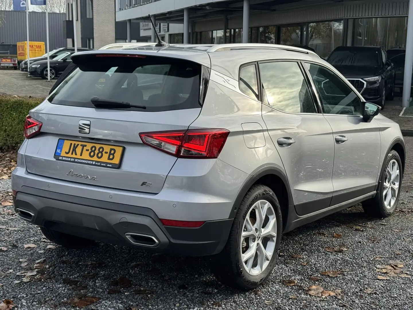 SEAT Arona 1.0 TSI DSG FR Business (Camera,Virtual,Carplay) Grijs - 2