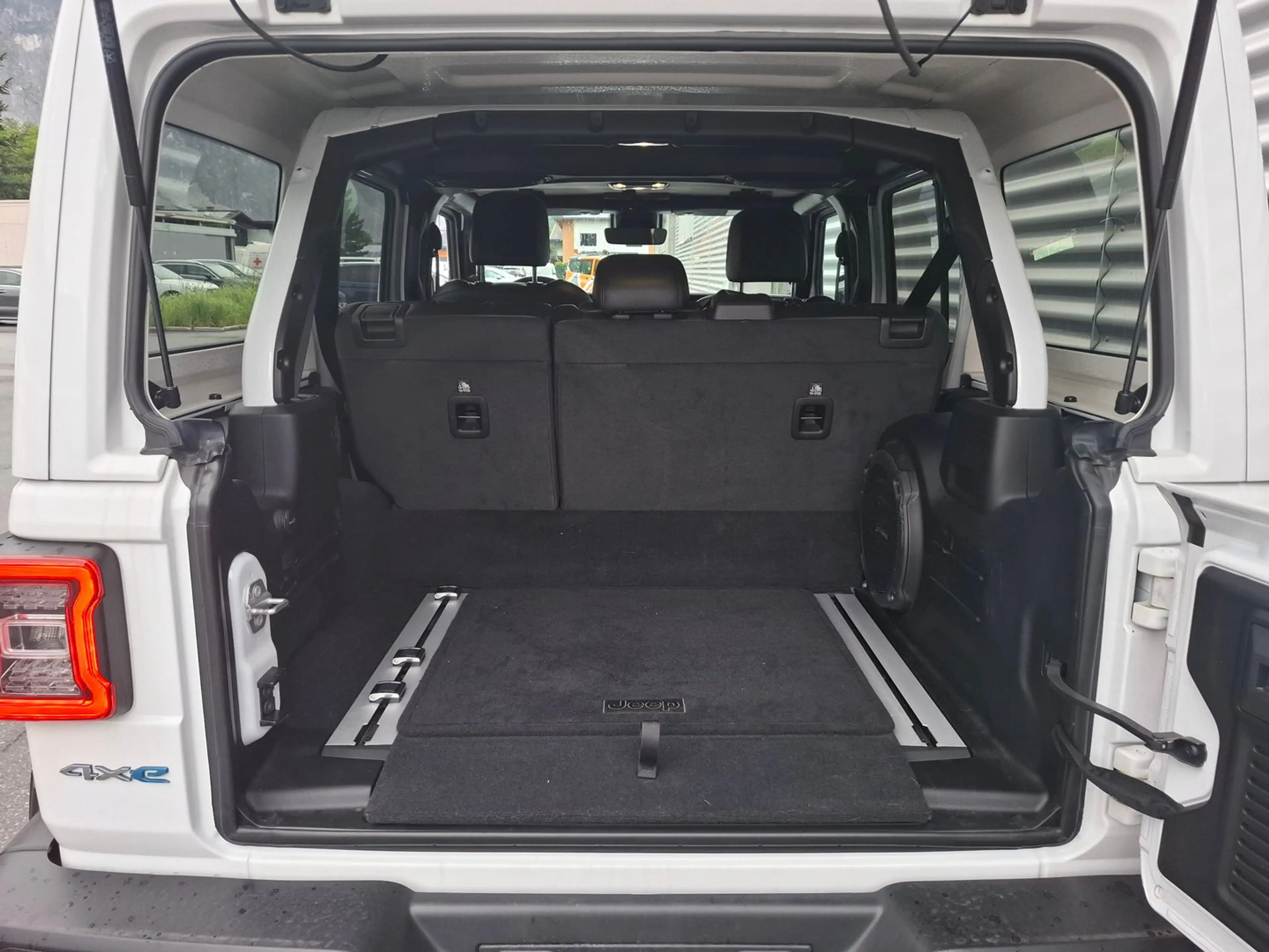 Jeep Wrangler 80th PHEV 2,0 GME Aut. — photo 13