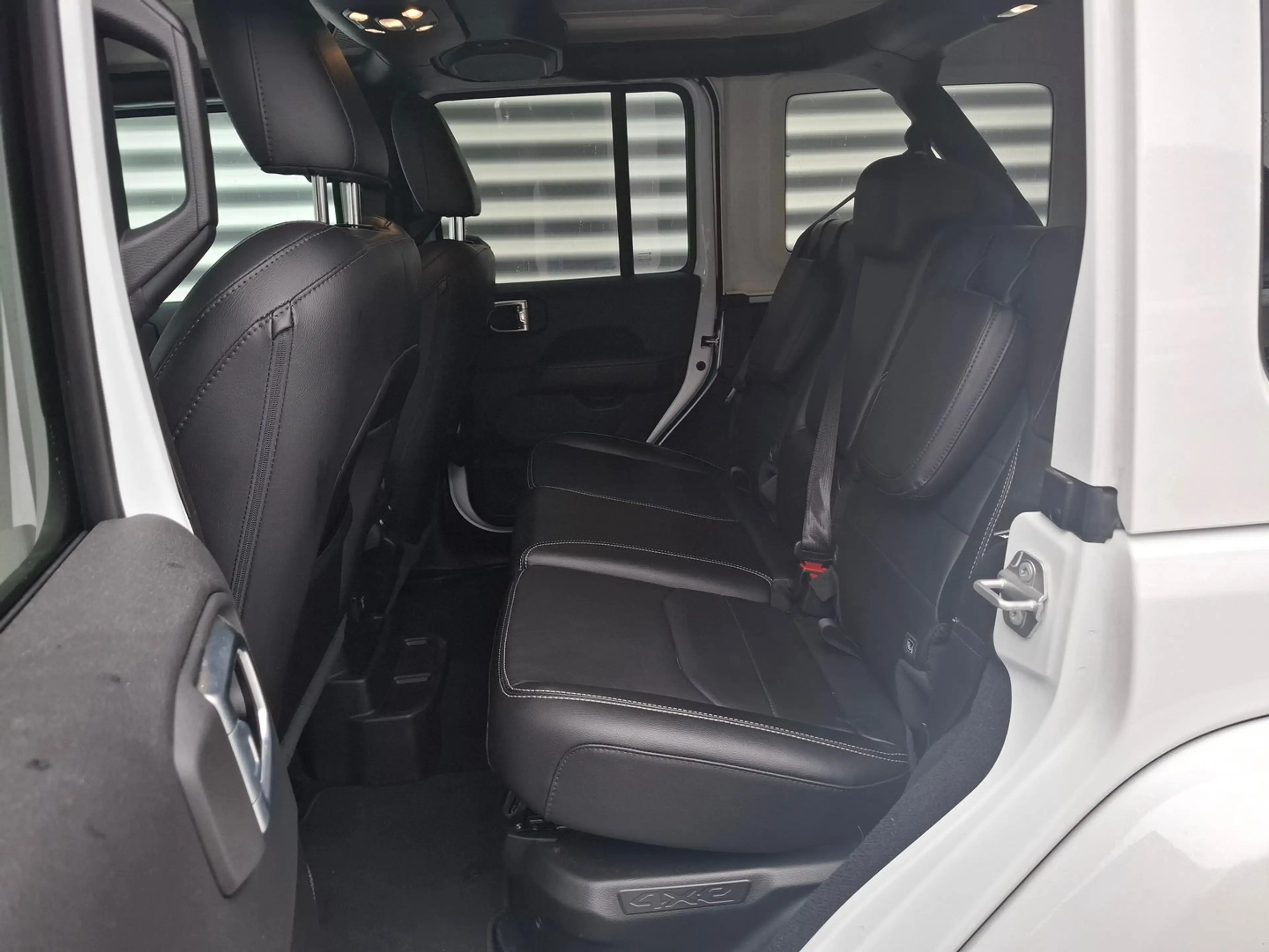 Jeep Wrangler 80th PHEV 2,0 GME Aut. — photo 12