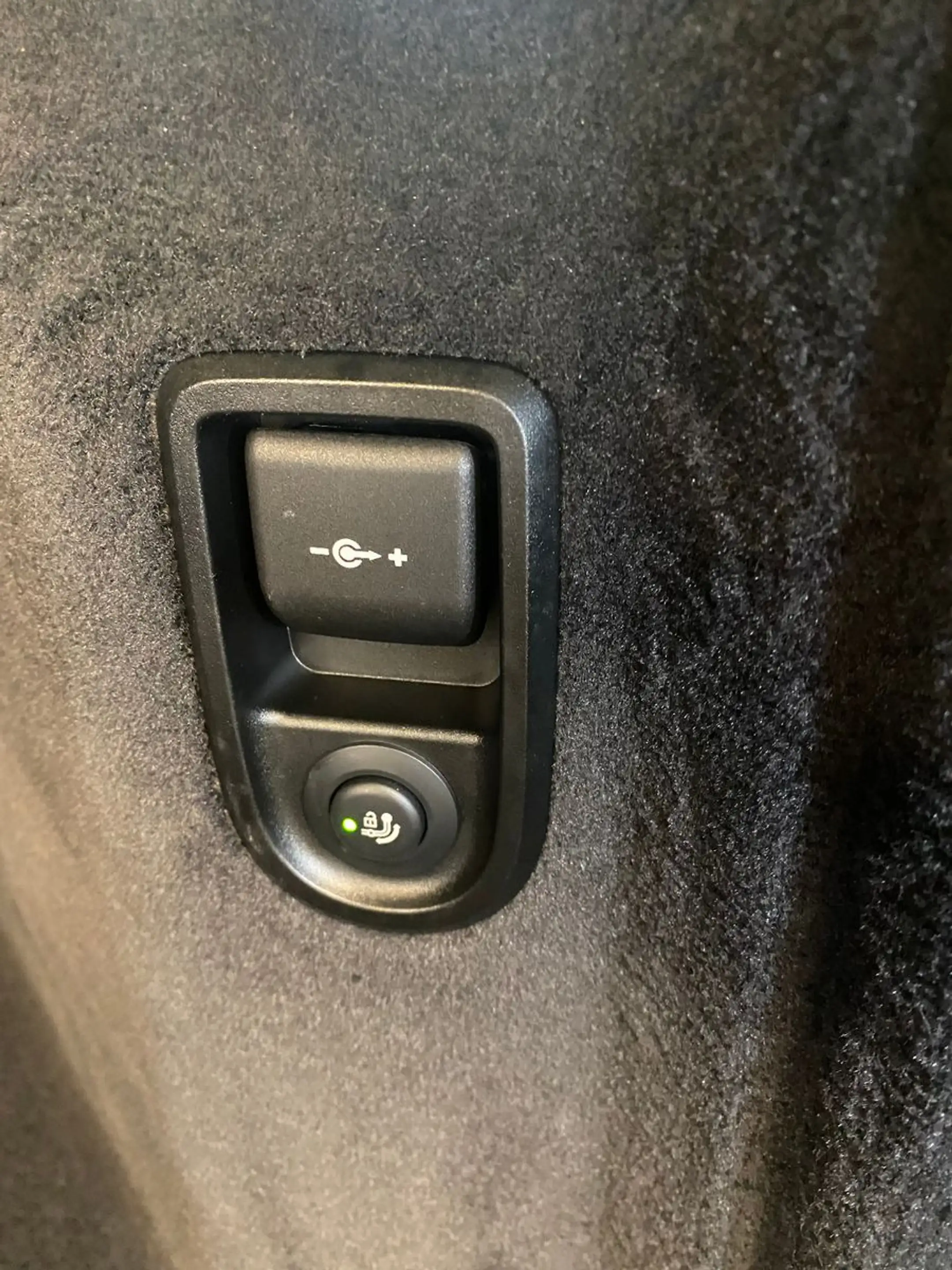 BMW 520 d xDrive Luxury Line - Pano - Laser - AHK — photo 14