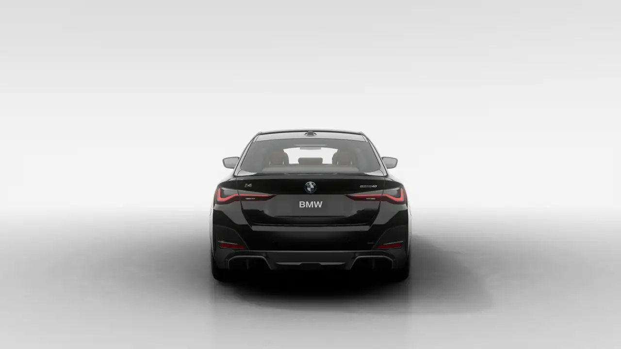 BMW i4 photo BMW i4