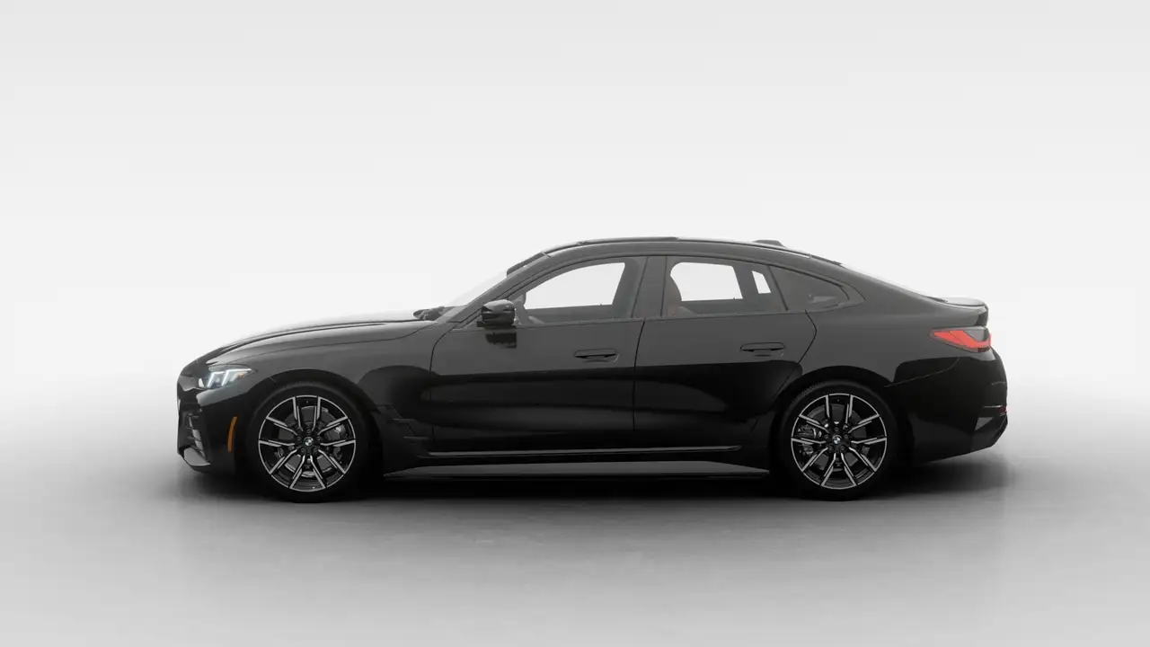 BMW i4 photo BMW i4