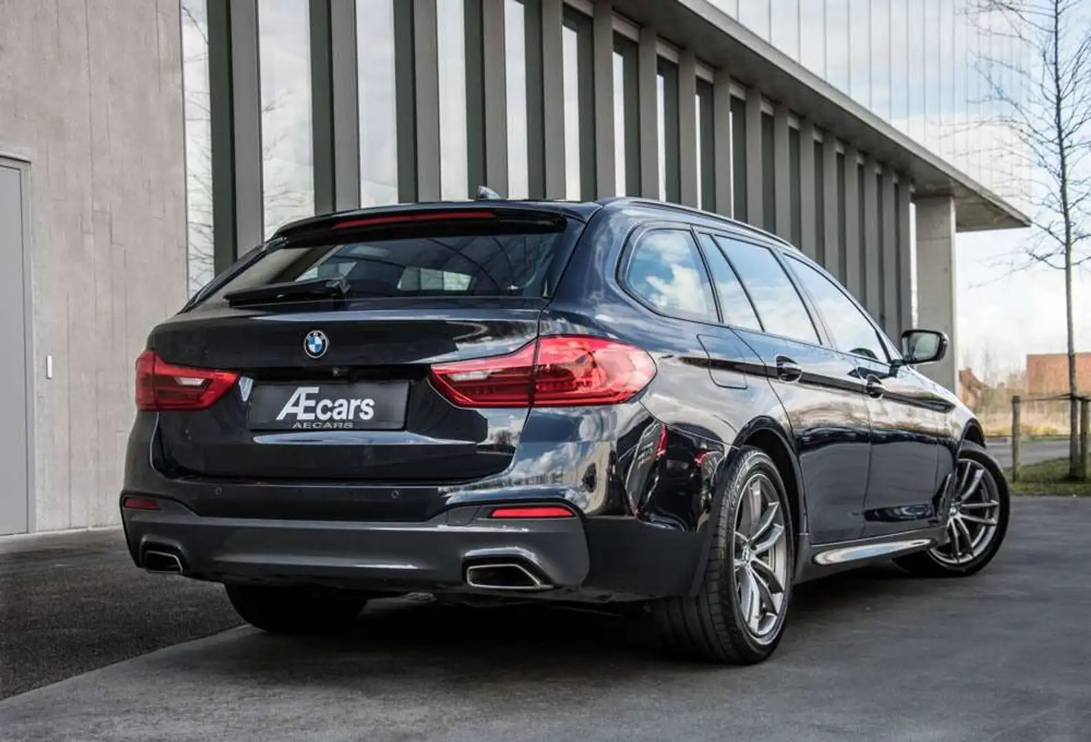 BMW 530 D TOURING/ M PACK / PANO OPEN ROOF /DRIVING ASSIST Noir - 2