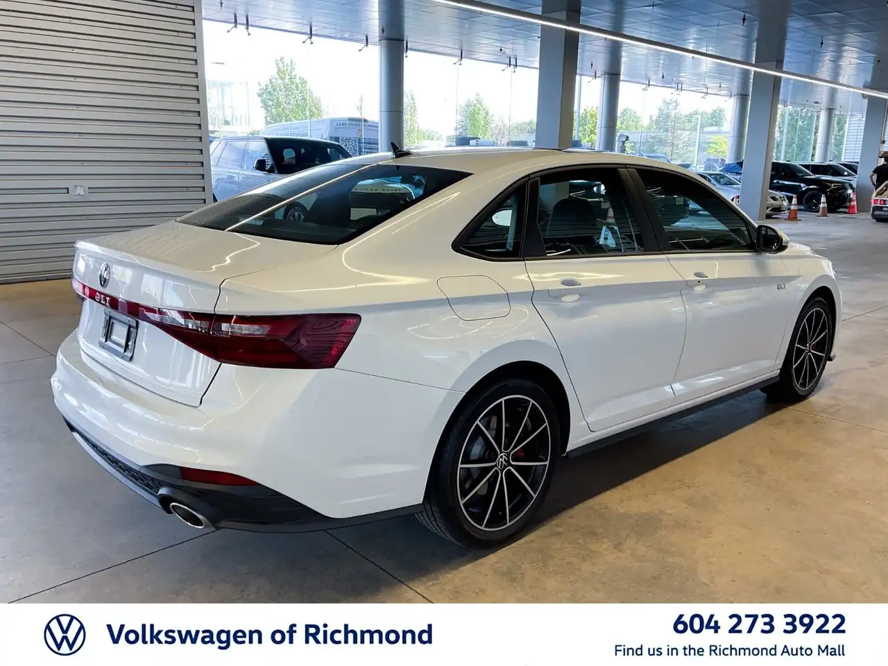 Volkswagen Jetta снимка Volkswagen Jetta