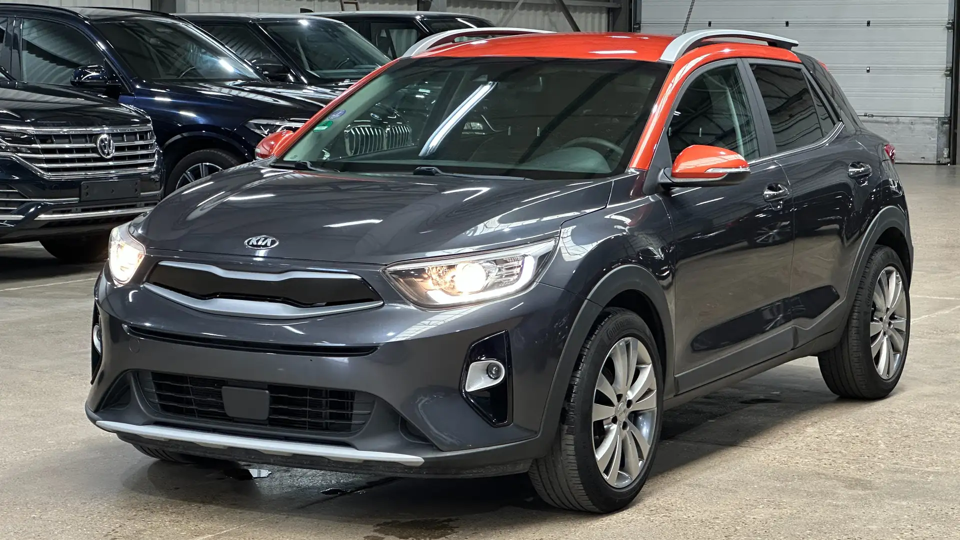 Kia Stonic Stonic 1.0 T-GDI 120 Platinum Edition Gris - 1
