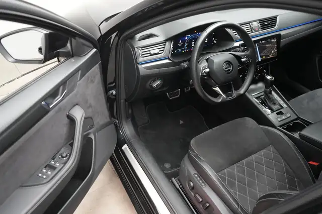 Skoda Superb view 14