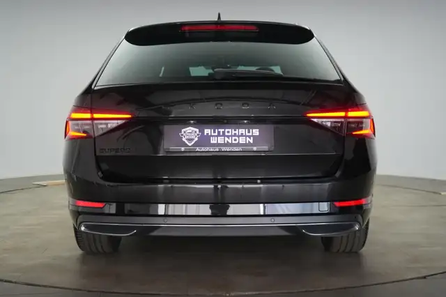 Skoda Superb view 6