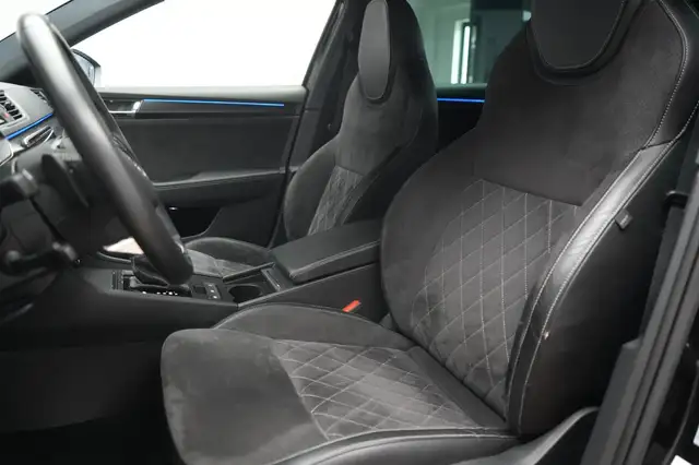 Skoda Superb view 13