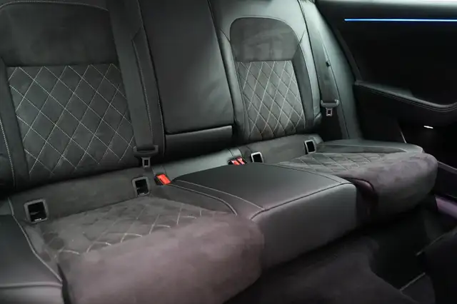 Skoda Superb view 10