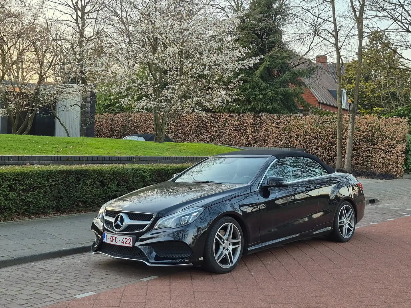 Mercedes-Benz E 200 E 200 Cabrio 7G-TRONIC Noir - 1