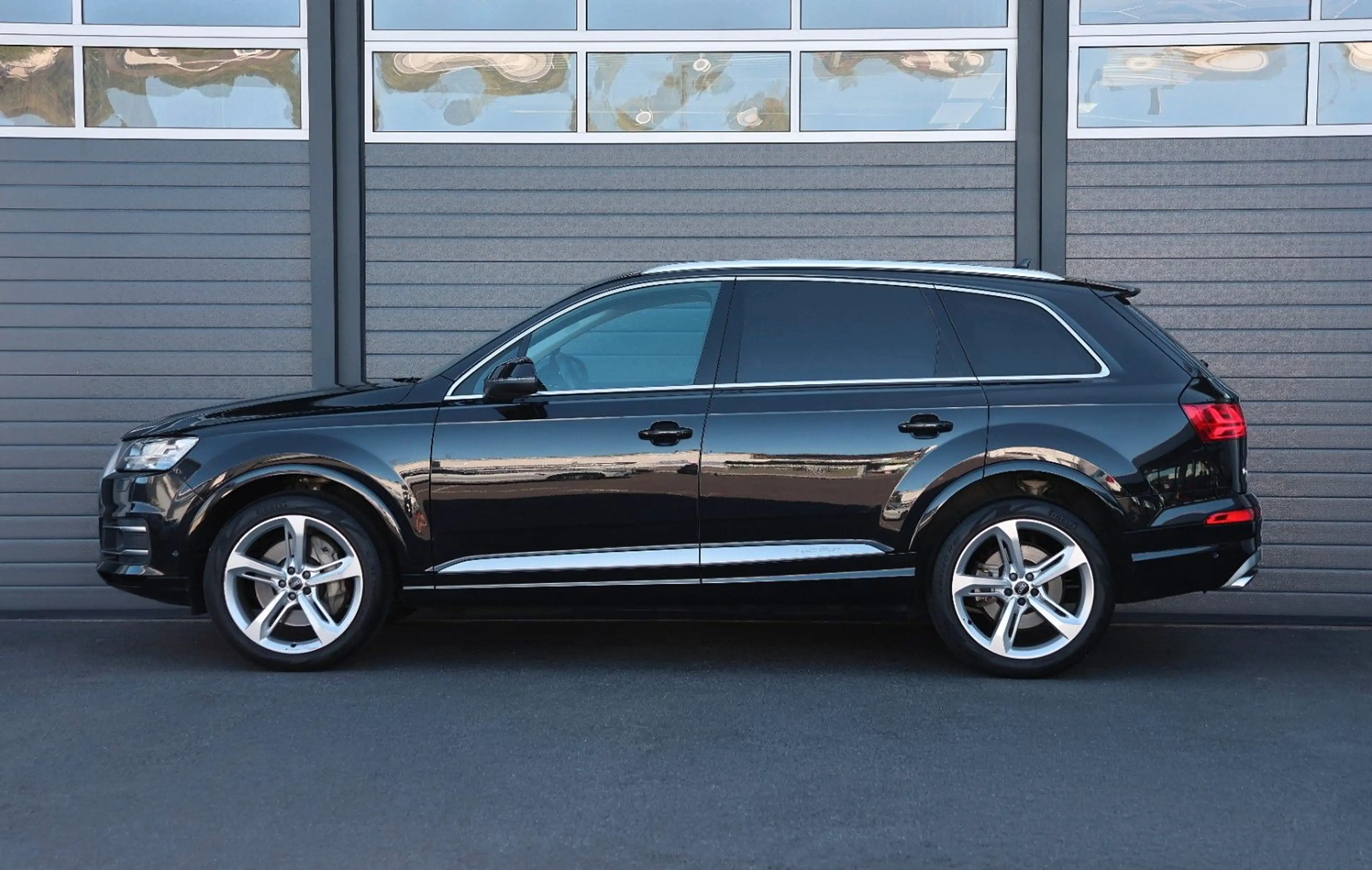 Audi Q7 3.0 Neuer Motor!/ACC/HUD/360°/BOSE/4xSHZ/R21 — photo 5