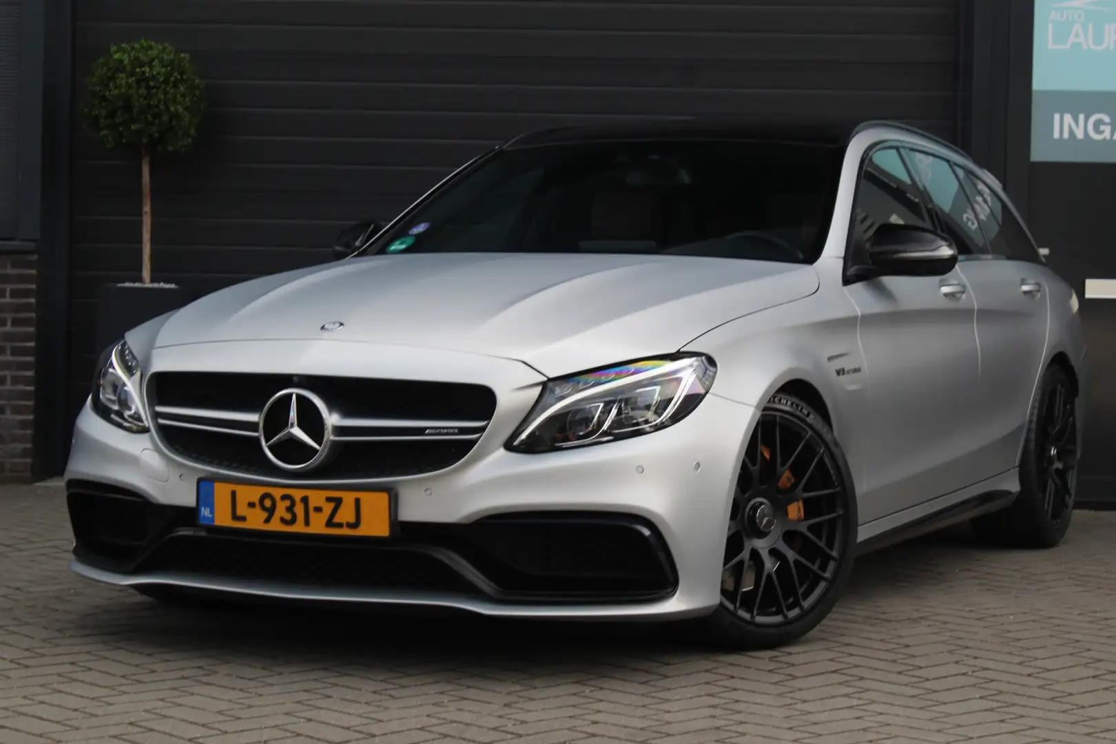 Mercedes-Benz C 63 AMG Estate | Pano | Burmester | Memory Grijs - 1