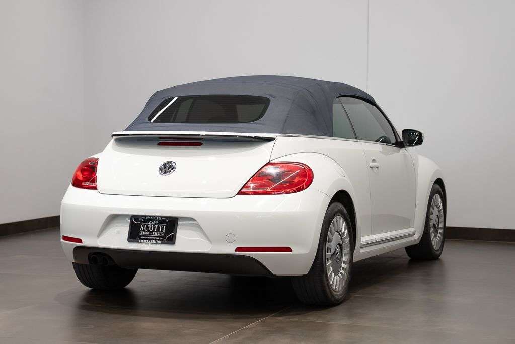 2016 Volkswagen Beetle Denim Edition — снимка 1