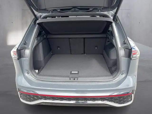Volkswagen Tiguan view 13